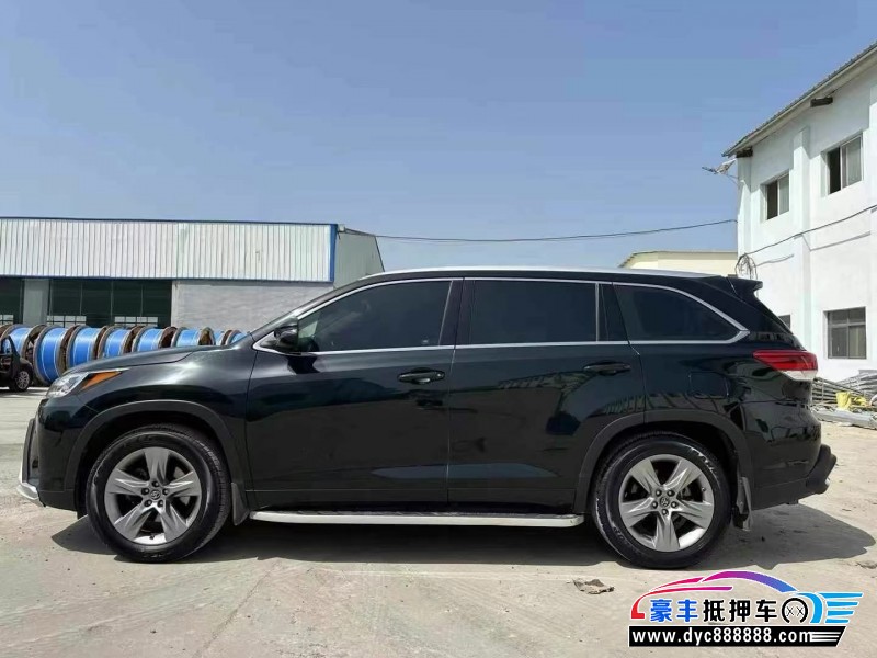 18年丰田汉兰达轿车抵押车出售