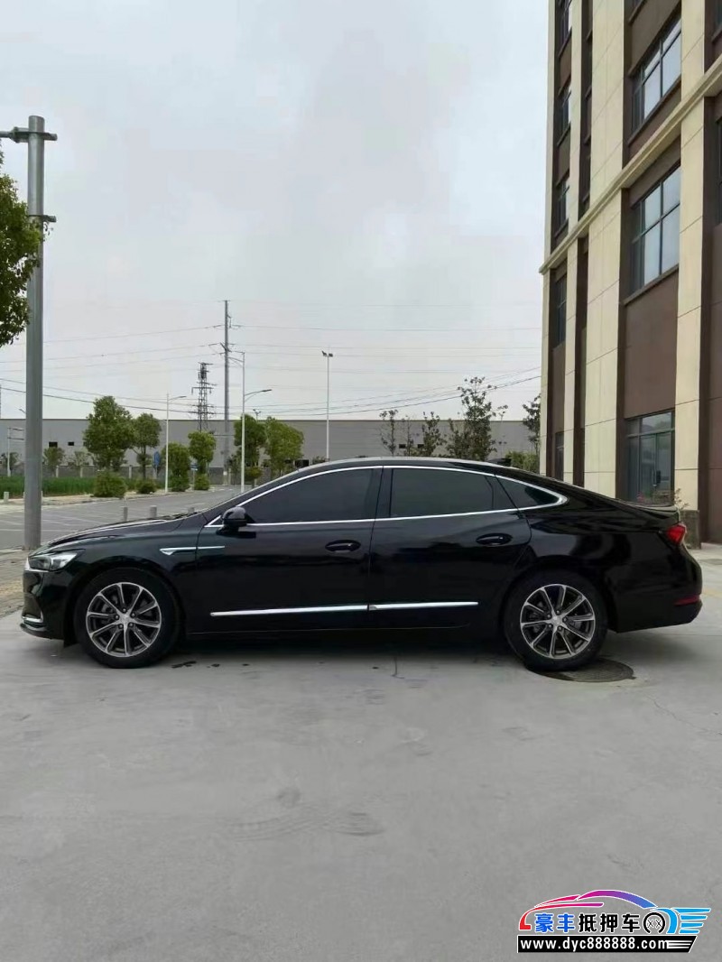 20年别克君越轿车抵押车出售