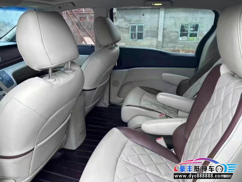 19年别克GL8轿车抵押车出售