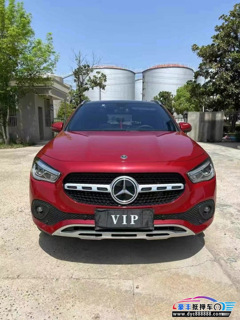 22年奔驰GLA轿车抵押车出售