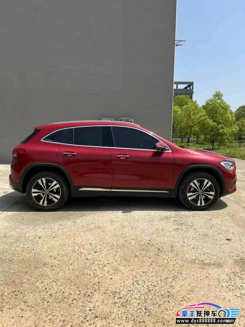 22年奔驰GLA轿车抵押车出售