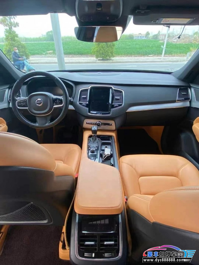 17年沃尔沃XC90轿车抵押车出售