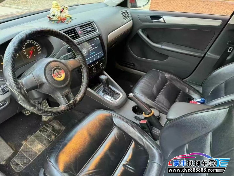 13年大众速腾轿车抵押车出售