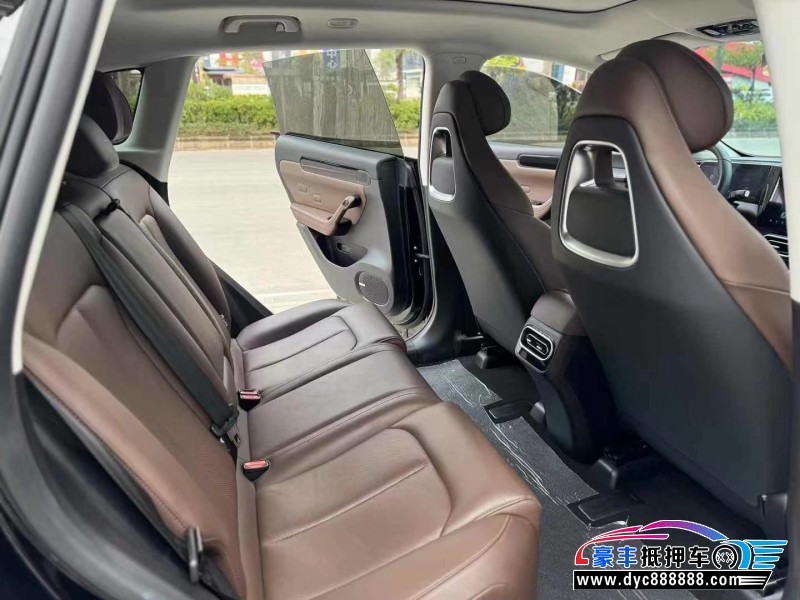 24年零跑C11轿车抵押车出售