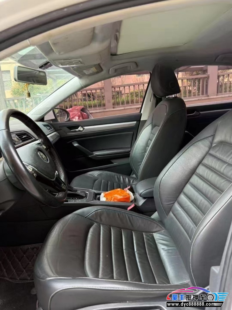 18年大众凌渡轿车抵押车出售