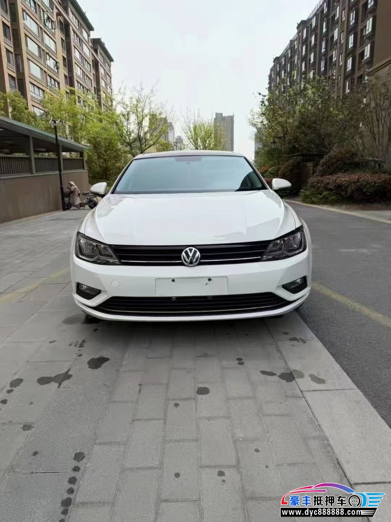 18年大众凌渡轿车抵押车出售