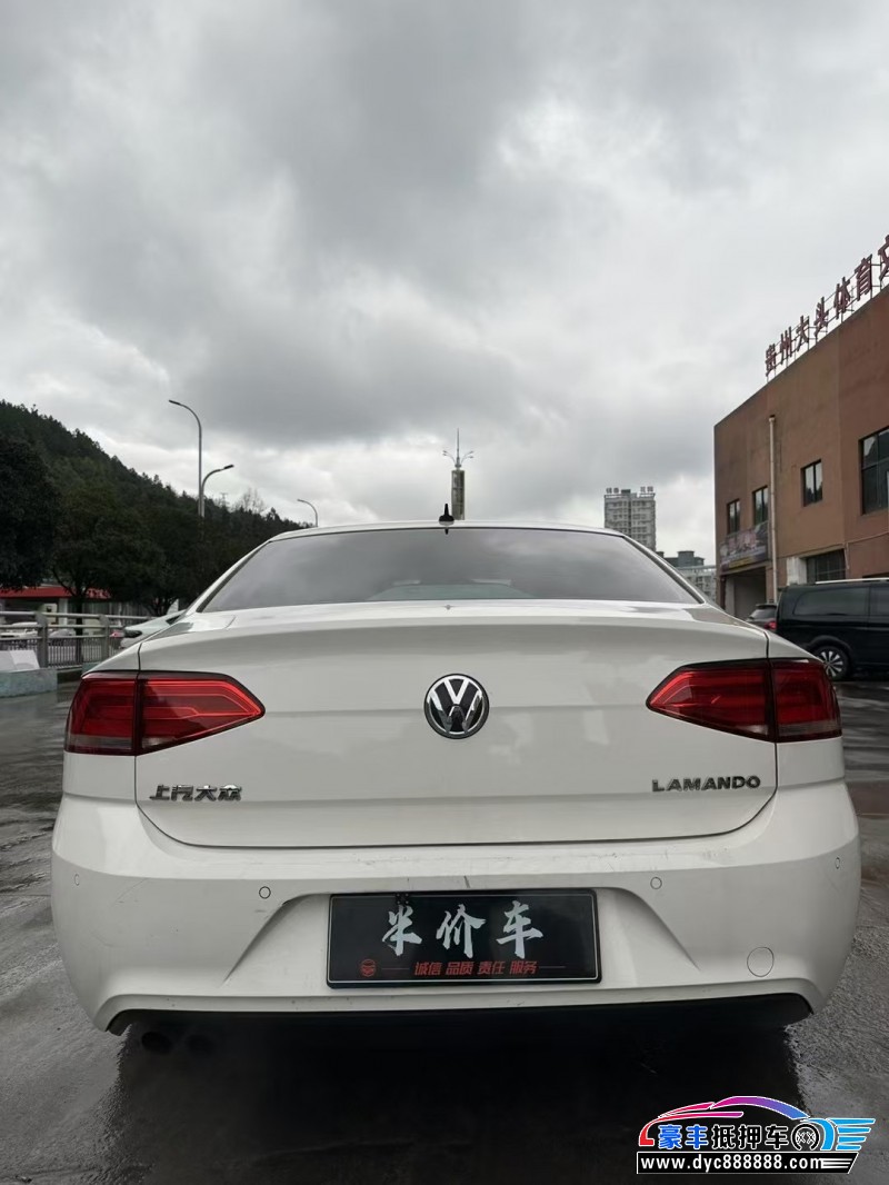 18年大众凌渡轿车抵押车出售