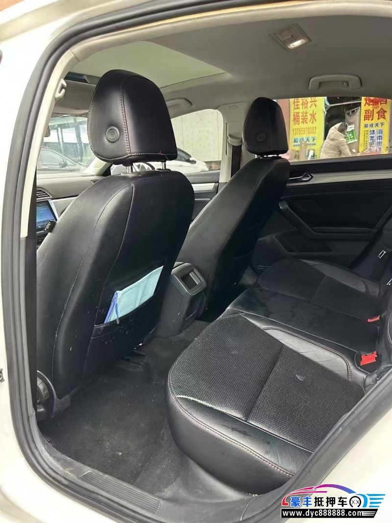 18年大众凌渡轿车抵押车出售