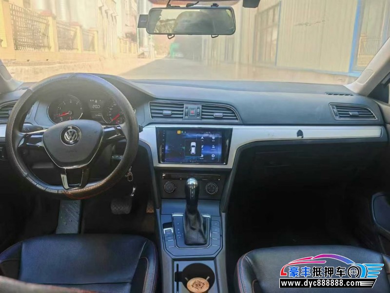 18年大众凌渡轿车抵押车出售