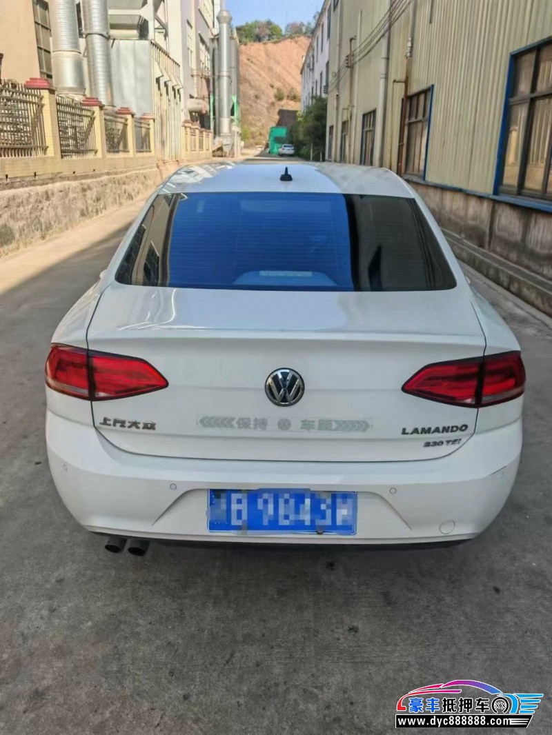 18年大众凌渡轿车抵押车出售