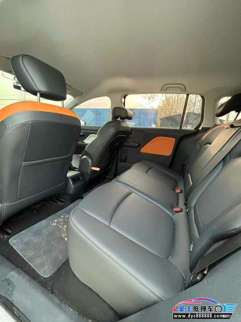 24年奔腾奔腾NAT轿车抵押车出售