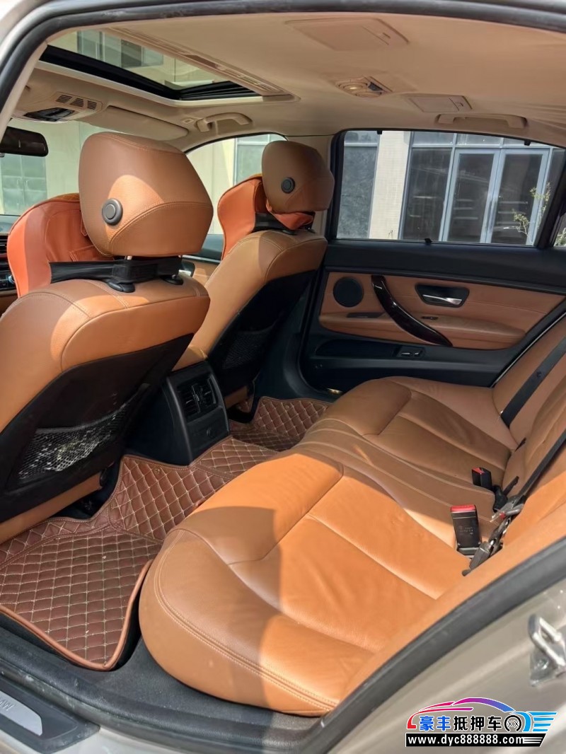 12年宝马3系轿车抵押车出售