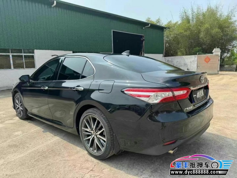 22年丰田凯美瑞轿车抵押车出售