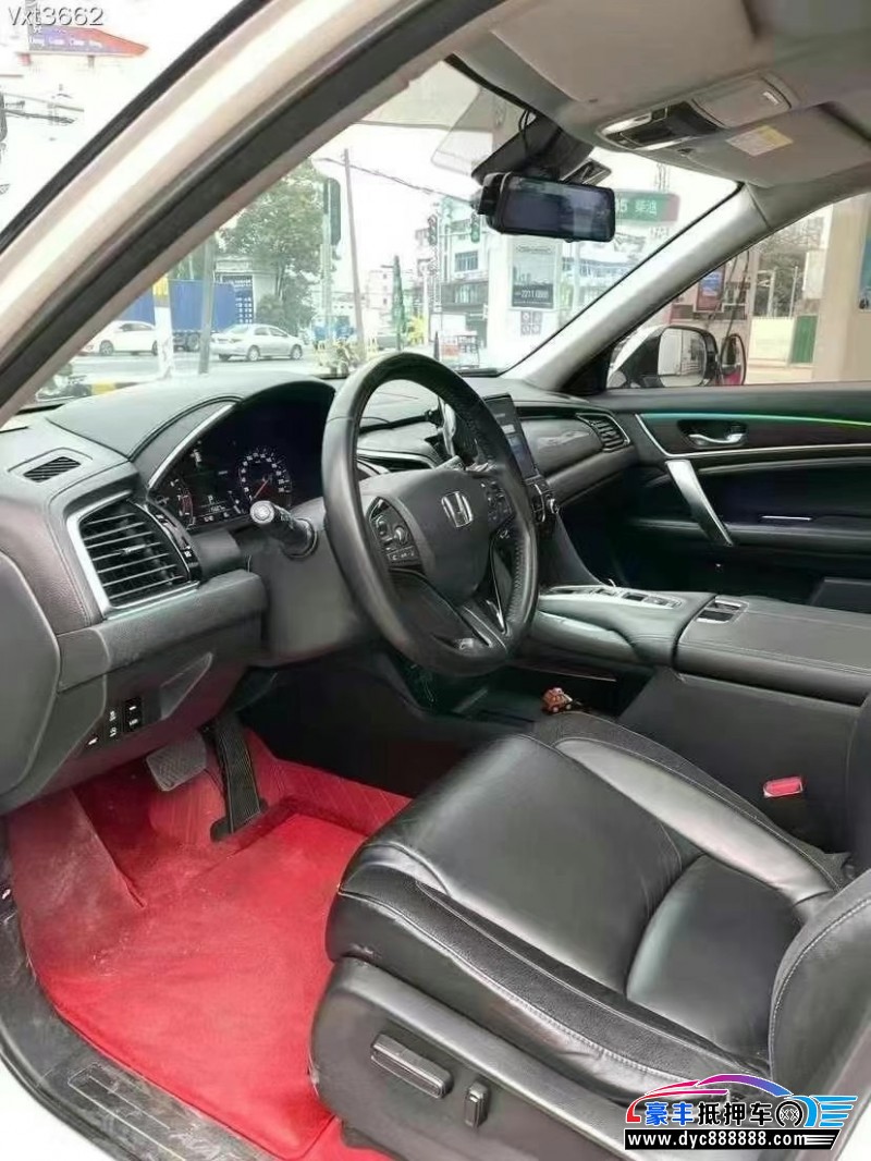 19年本田冠道轿车抵押车出售