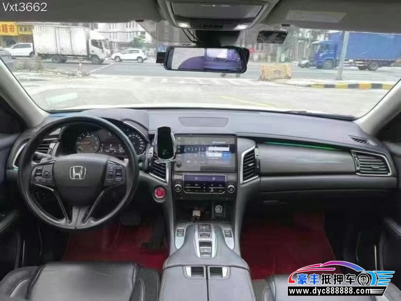 19年本田冠道轿车抵押车出售