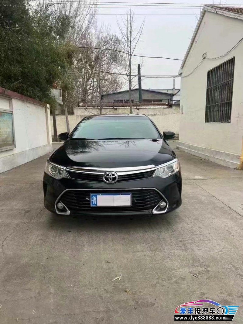 17年丰田凯美瑞轿车抵押车出售