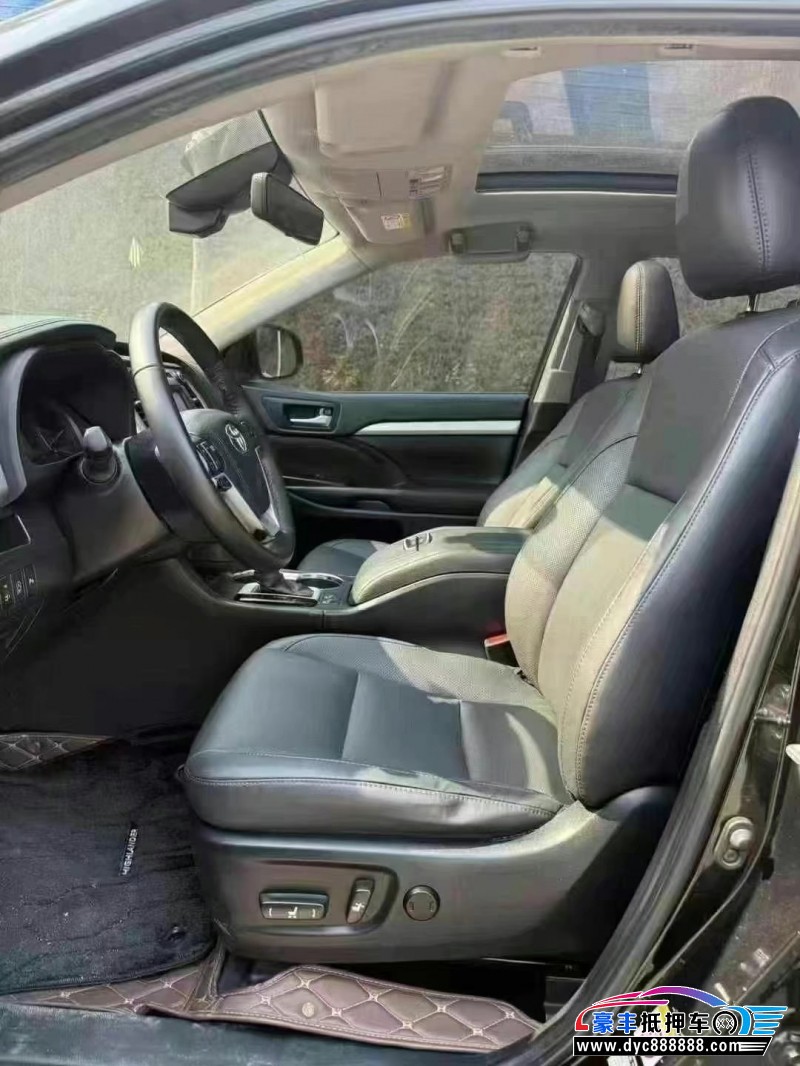 20年丰田汉兰达轿车抵押车出售