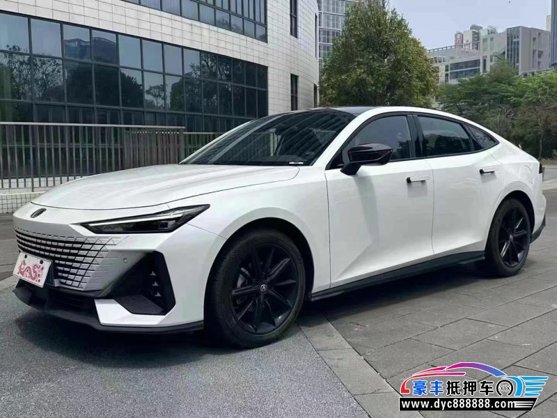 24年长安长安UNI轿车抵押车出售