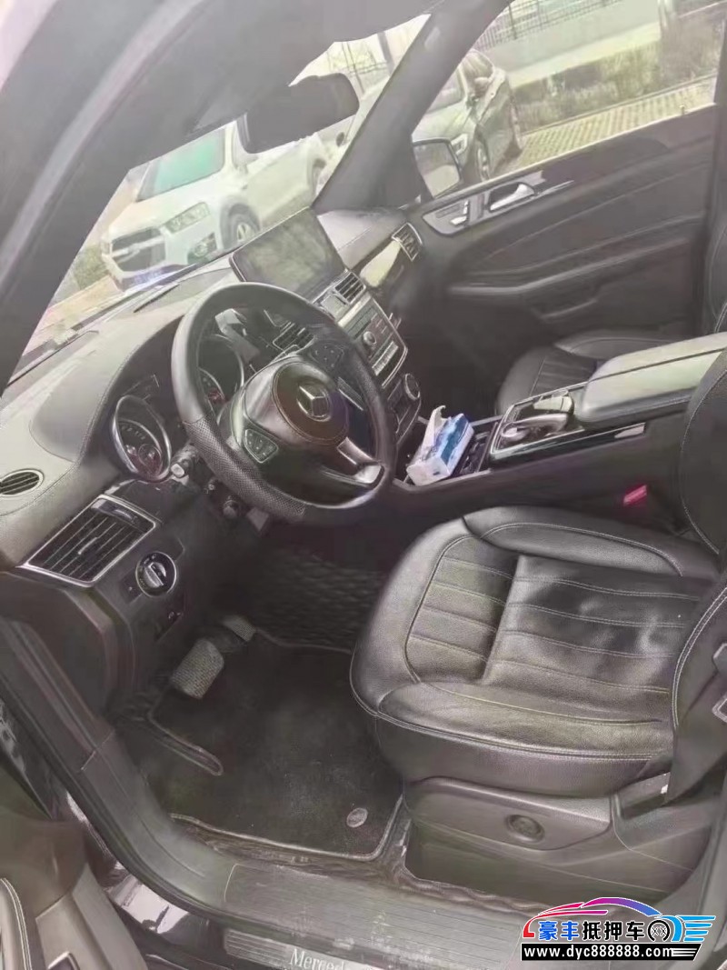 18年奔驰GLSSUV抵押车出售