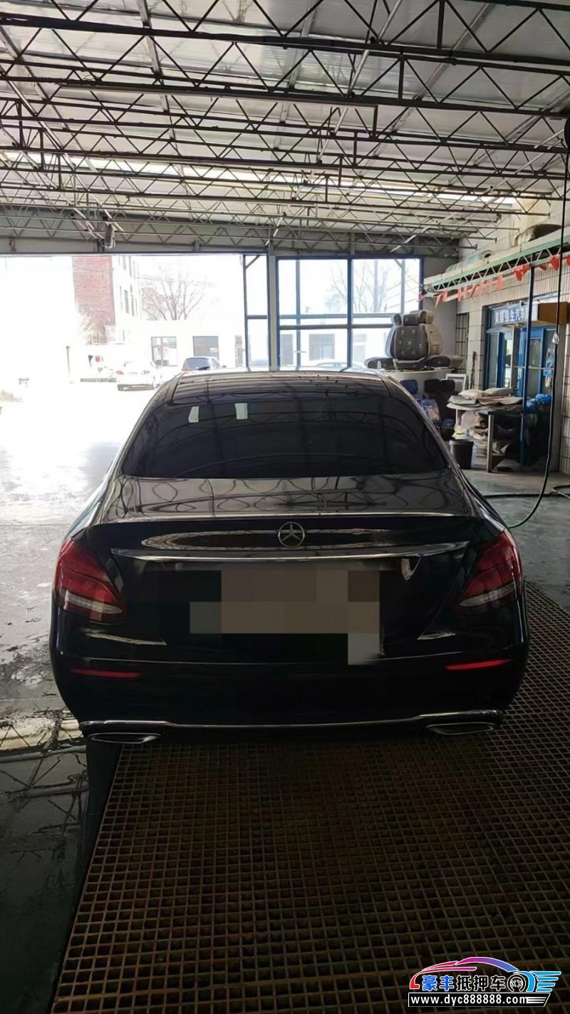 18年奔驰E轿车抵押车出售