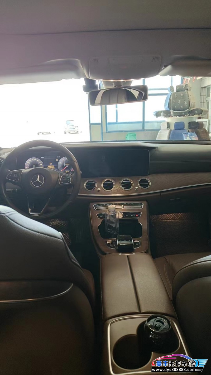 18年奔驰E轿车抵押车出售