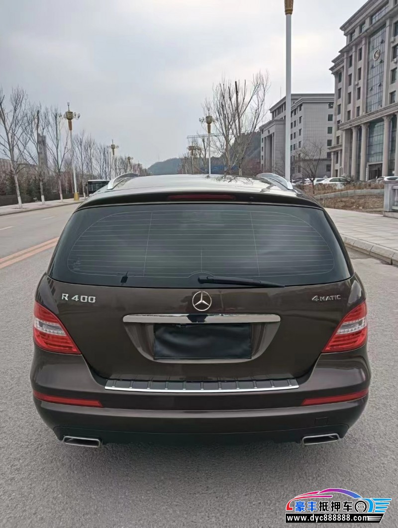 14年奔驰R轿车抵押车出售