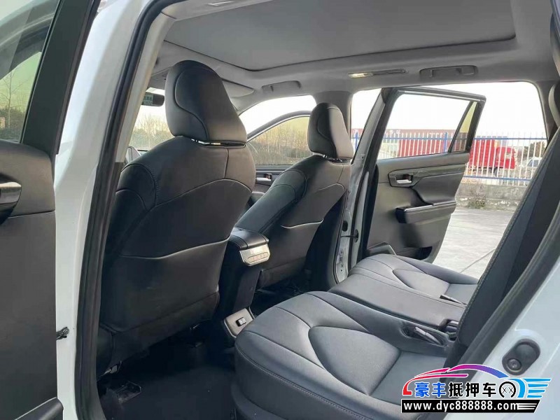 23年丰田汉兰达轿车抵押车出售