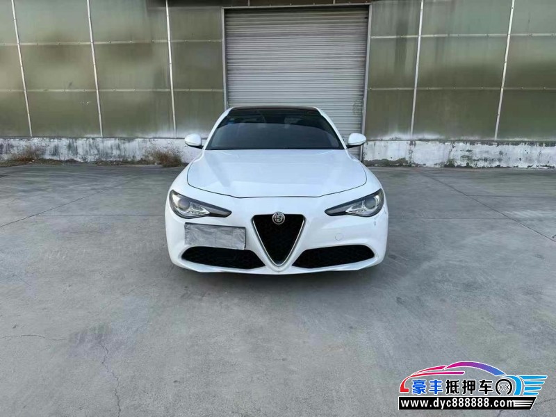 17年阿尔法·罗密欧Giulia轿车抵押车出售