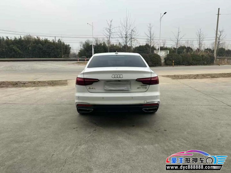 21年奥迪A4L轿车抵押车出售