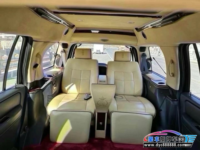 12年林肯领航员轿车抵押车出售