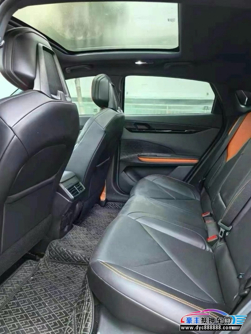 23年长安长安UNI轿车抵押车出售