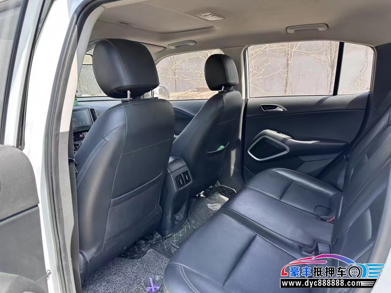 19年现代ix35轿车抵押车出售