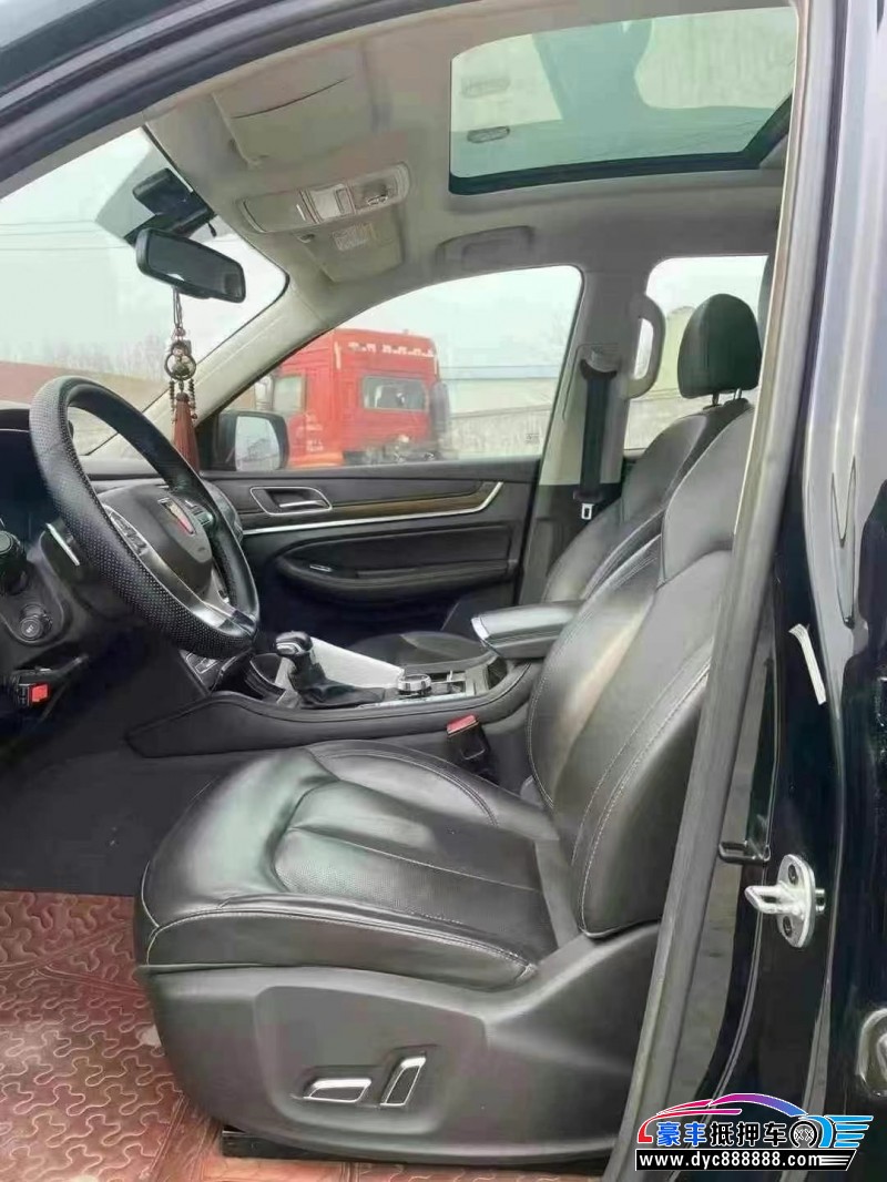 21年荣威RX8轿车抵押车出售