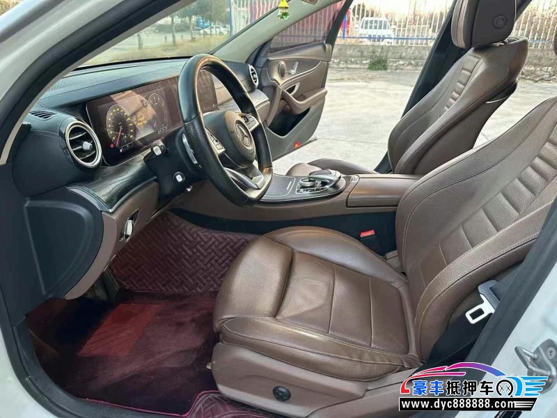 18年奔驰E轿车抵押车出售