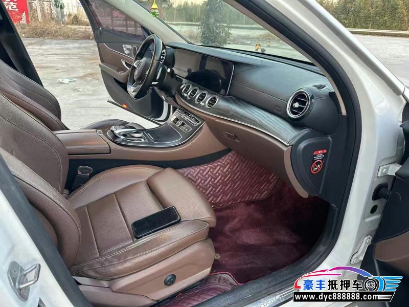 18年奔驰E轿车抵押车出售