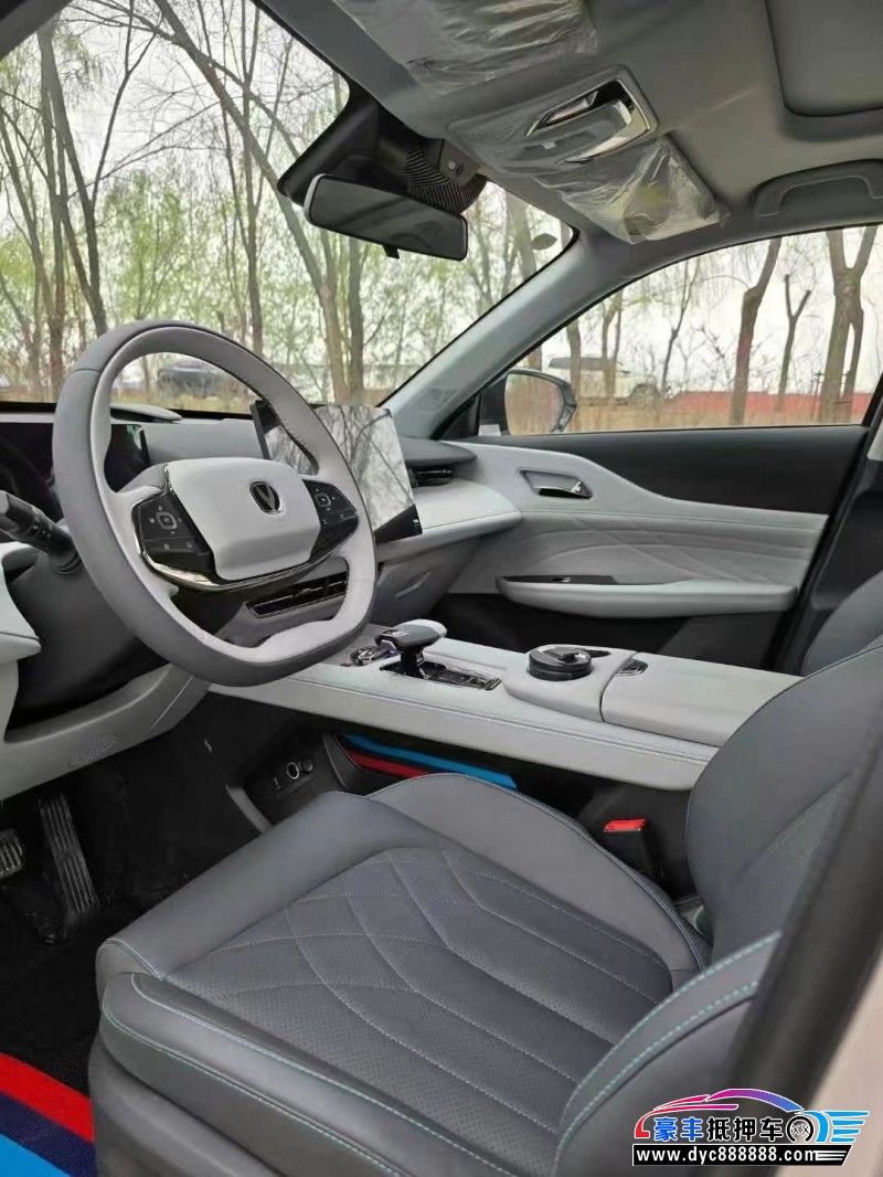 25年长安长安UNI轿车抵押车出售