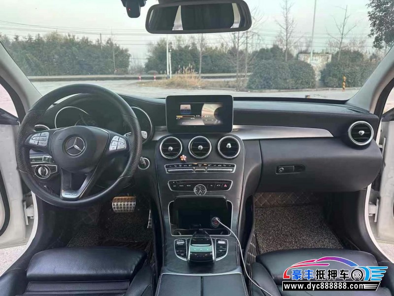 16年奔驰C轿车抵押车出售