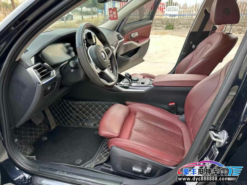 22年宝马3系轿车抵押车出售