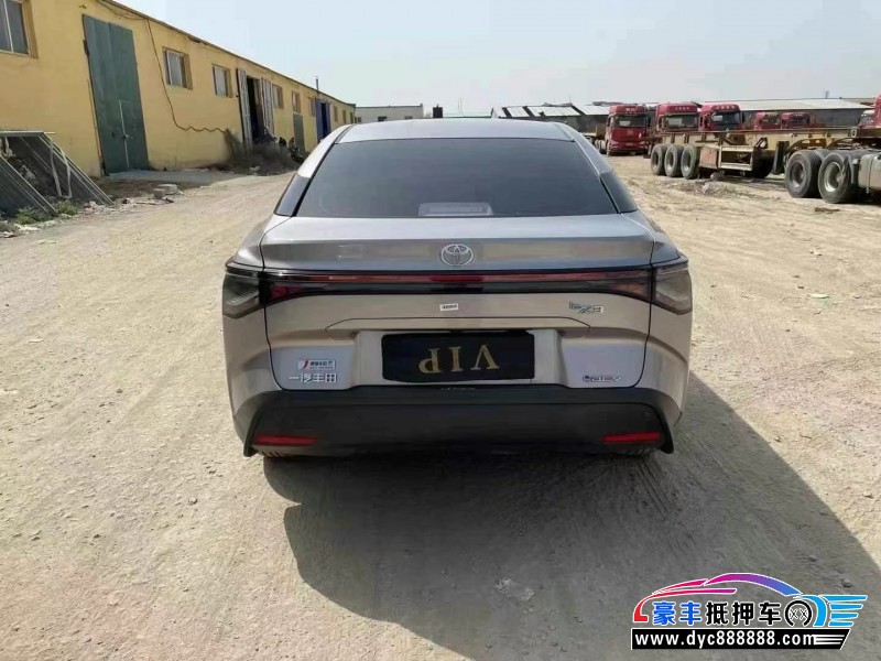 24年丰田BZ3轿车抵押车出售