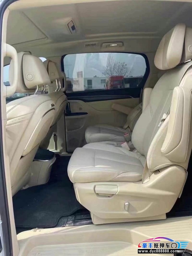 24年别克GL8轿车抵押车出售