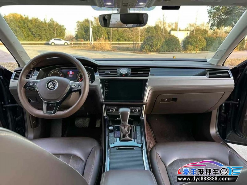 21年大众辉昂轿车抵押车出售