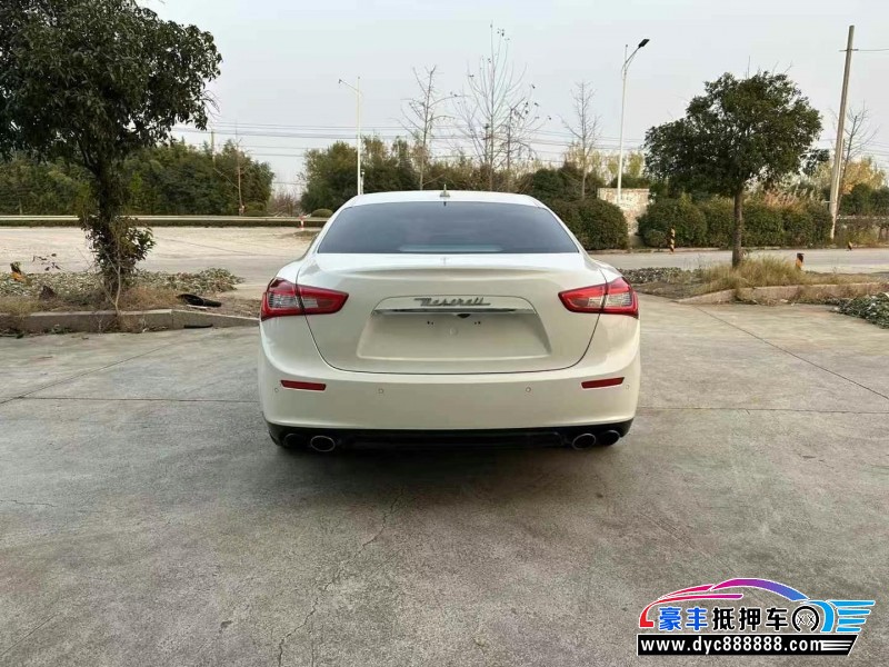 15年玛莎拉蒂Ghibli轿车抵押车出售