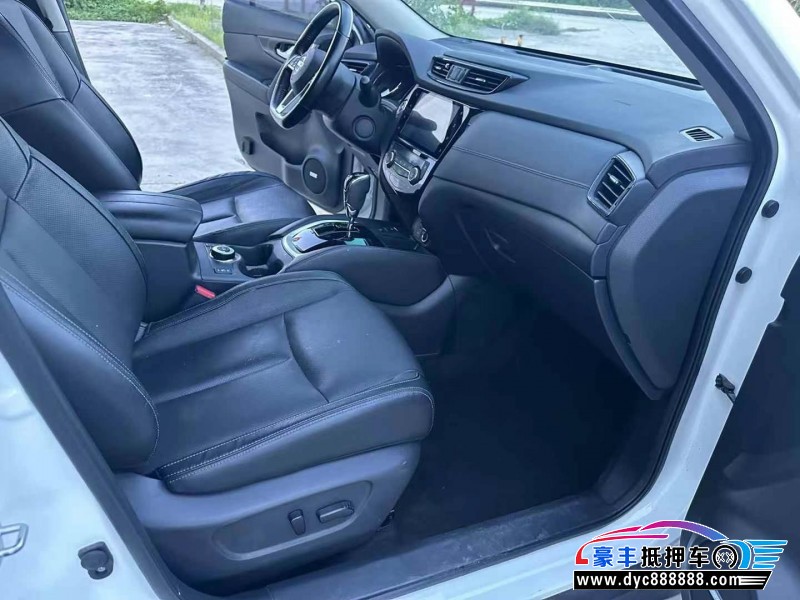 21年日产奇骏轿车抵押车出售