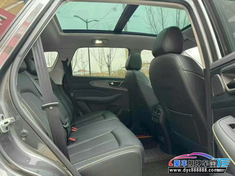 22年荣威RX5轿车抵押车出售