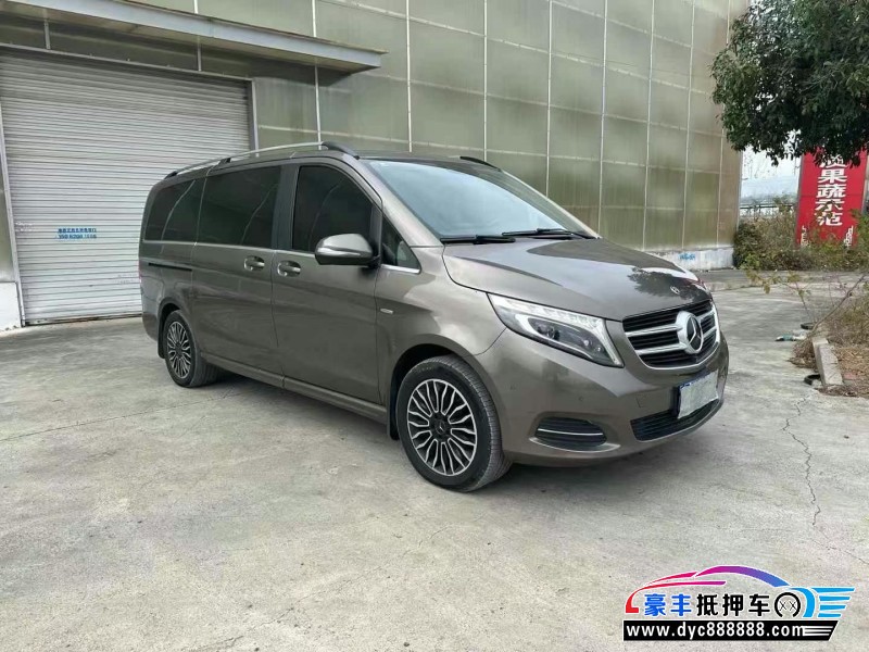 18年奔驰V轿车抵押车出售