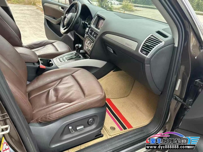 17年奥迪Q5轿车抵押车出售