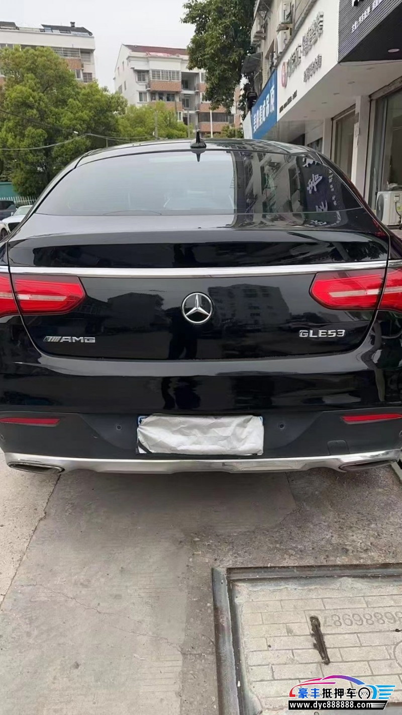 15年奔驰GLE轿车抵押车出售