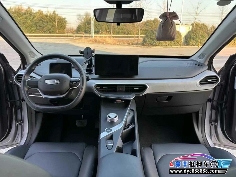 24年吉利几何轿车抵押车出售