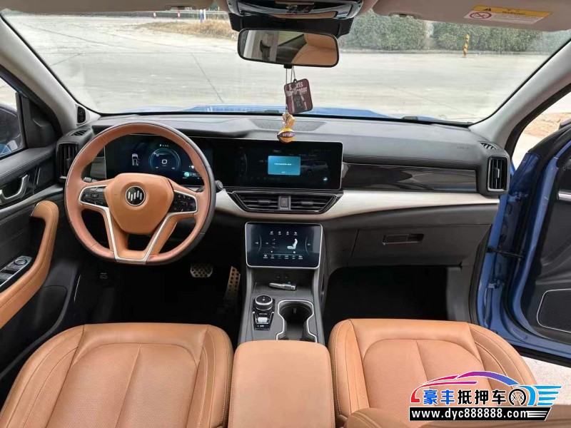 22年威马汽车w6轿车抵押车出售