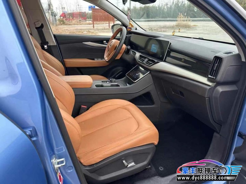 22年威马汽车w6轿车抵押车出售